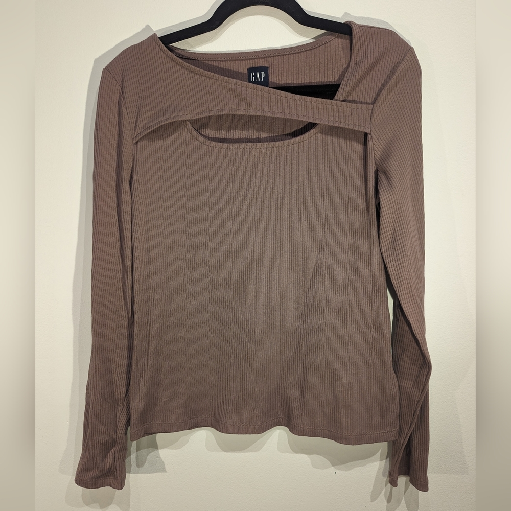 Gap fitted long sleeve tee